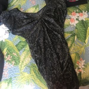 dark gray and black designed long top
